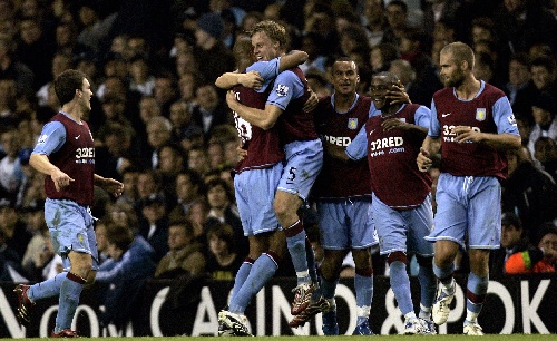 挑起进攻大旗！希罗首节超5成命中率得12分，热火5分领先（希罗手感火热：首节12分命中率超五成，热火领先5分）