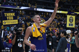 热刺街头绘制孙兴慜壁画迎接欧冠回归（热刺以街头孙兴慜壁画迎接欧冠重返）