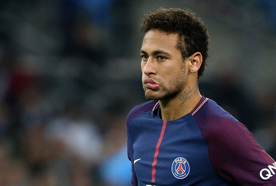 德佬：那不勒斯比去年更强；我喜欢意大利诺这样的教练（德劳伦蒂斯：那不勒斯比上赛季更强，我欣赏意大利诺这种类型的主帅）