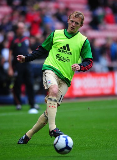 拜仁和曼联有意引进布莱顿中场巴莱巴（曼联、拜仁均有意签下布莱顿中场巴莱巴）