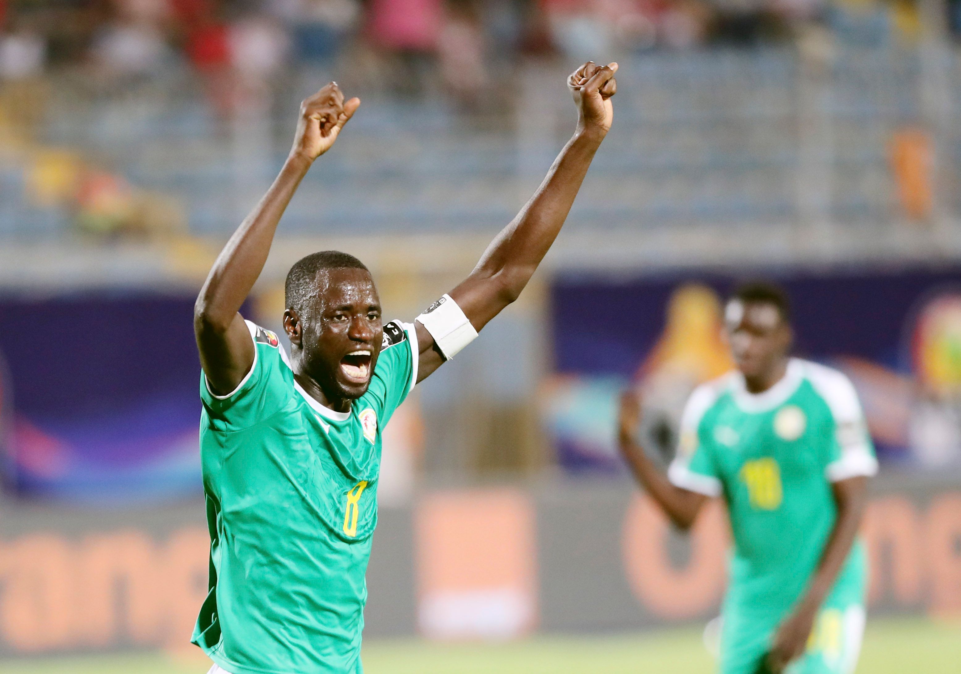 NBA：凯尔特人击败奇才 双探花合砍60分（绿军击退奇才 双探花合砍60分）