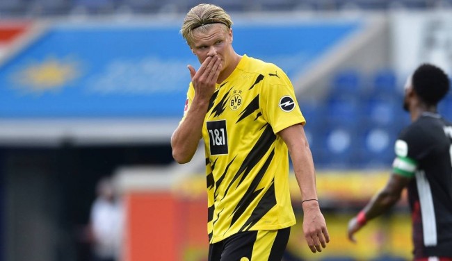 巴媒：米兰已表达对乌戈-索萨的兴趣，科林蒂安正在等待报价（巴媒：米兰有意乌戈-索萨，科林蒂安静候报价）