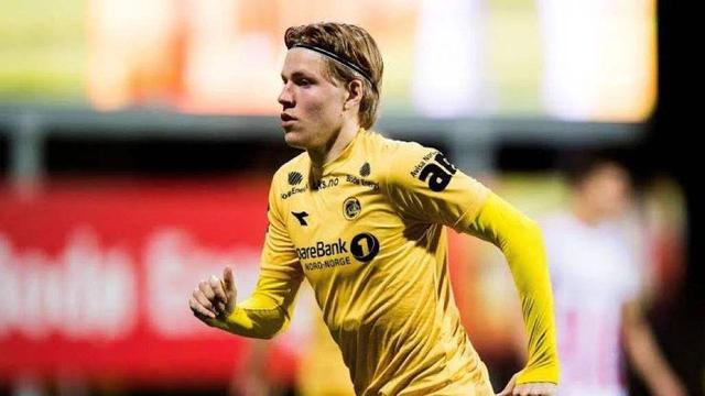 日本足协官方：铃木彩艳因伤缺席本月名单，野泽大志替补入选（日本足协通告：铃木彩艳因伤无缘本月名单，野泽大志递补入选）