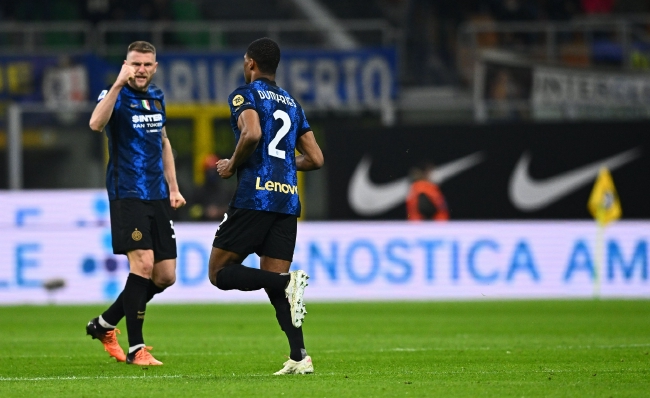 法国足协主席：能不能给姆巴佩多一点自由，让他稍微喘口气（法国足协主席呼吁为姆巴佩减压：多给自由，让他有喘息空间）