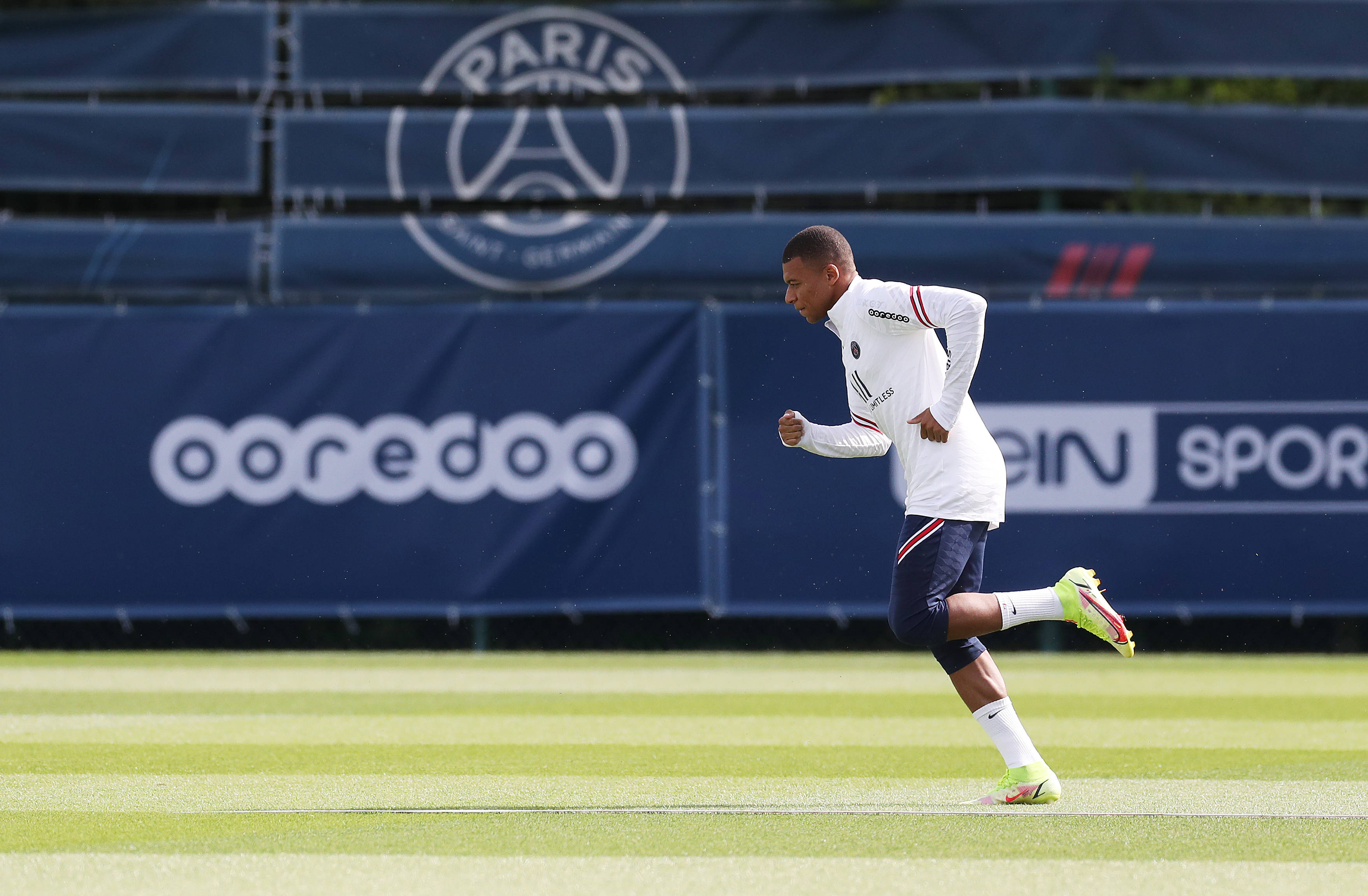 热议世界杯分组：观众组才是死亡之组；德荷法可看性不错（世界杯分组引热议：真正的死亡之组是观众组，德荷法看点十足）