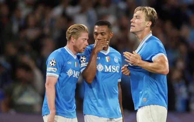 裁判录音显示，桑切特踢倒费尔明后说“这只是普通的铲球”（裁判音频曝光：桑切特踢翻费尔明后辩称“只是一次普通铲球”）