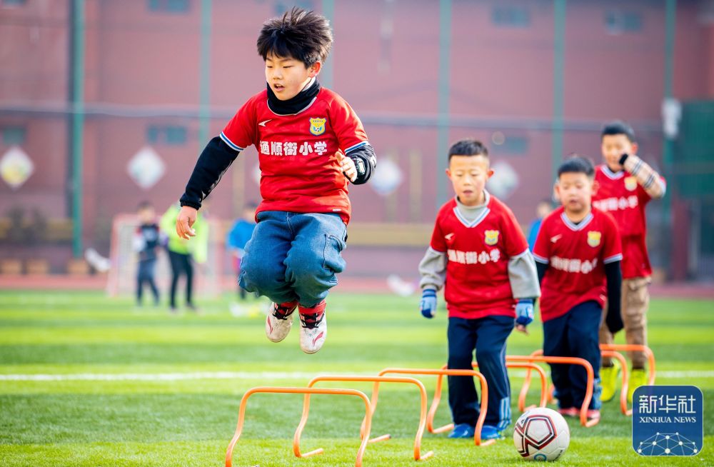 科莫vs卡利亚里：莫拉塔、尼科-帕斯首发，米纳、塞巴斯蒂亚诺-埃斯波西托出战（科莫对阵卡利亚里：莫拉塔、尼科-帕斯先发，米纳、塞巴斯蒂亚诺-埃斯波西托登场）