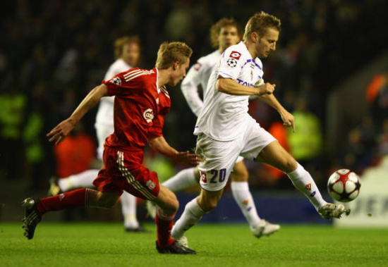 天空记者：齐尔克泽想继续留在曼联并为自己的位置而战（天空体育记者：齐尔克泽愿留曼联，继续争夺位置）