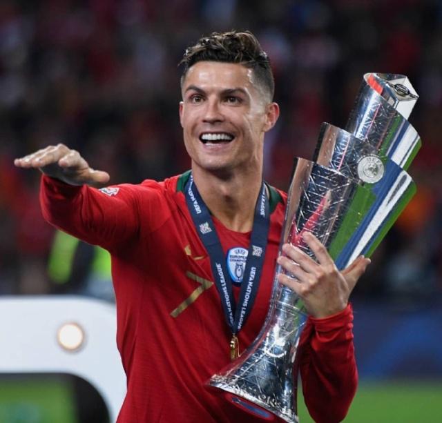 2025-12-12 1104092：21：07（2025年12月12日 ｜ 1104092 ｜ 21：07）