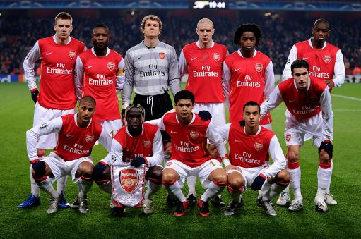 足球中超球员获选月最佳，数据联盟第一（中超球星当选月度最佳，数据领跑全联盟）