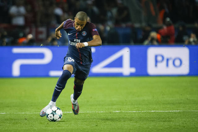 萨莫拉诺：巴萨必须引导好亚马尔，从没听过梅西说皇马偷窃（萨莫拉诺：巴萨需正确引导亚马尔；我从未听梅西称皇马偷窃）