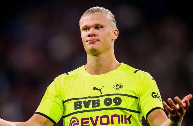 半场战报：阿联酋1-1伊拉克，卢安齐尼奥，阿里-哈马迪破门（半场速报：阿联酋1-1伊拉克，卢安齐尼奥与阿里-哈马迪各建功）